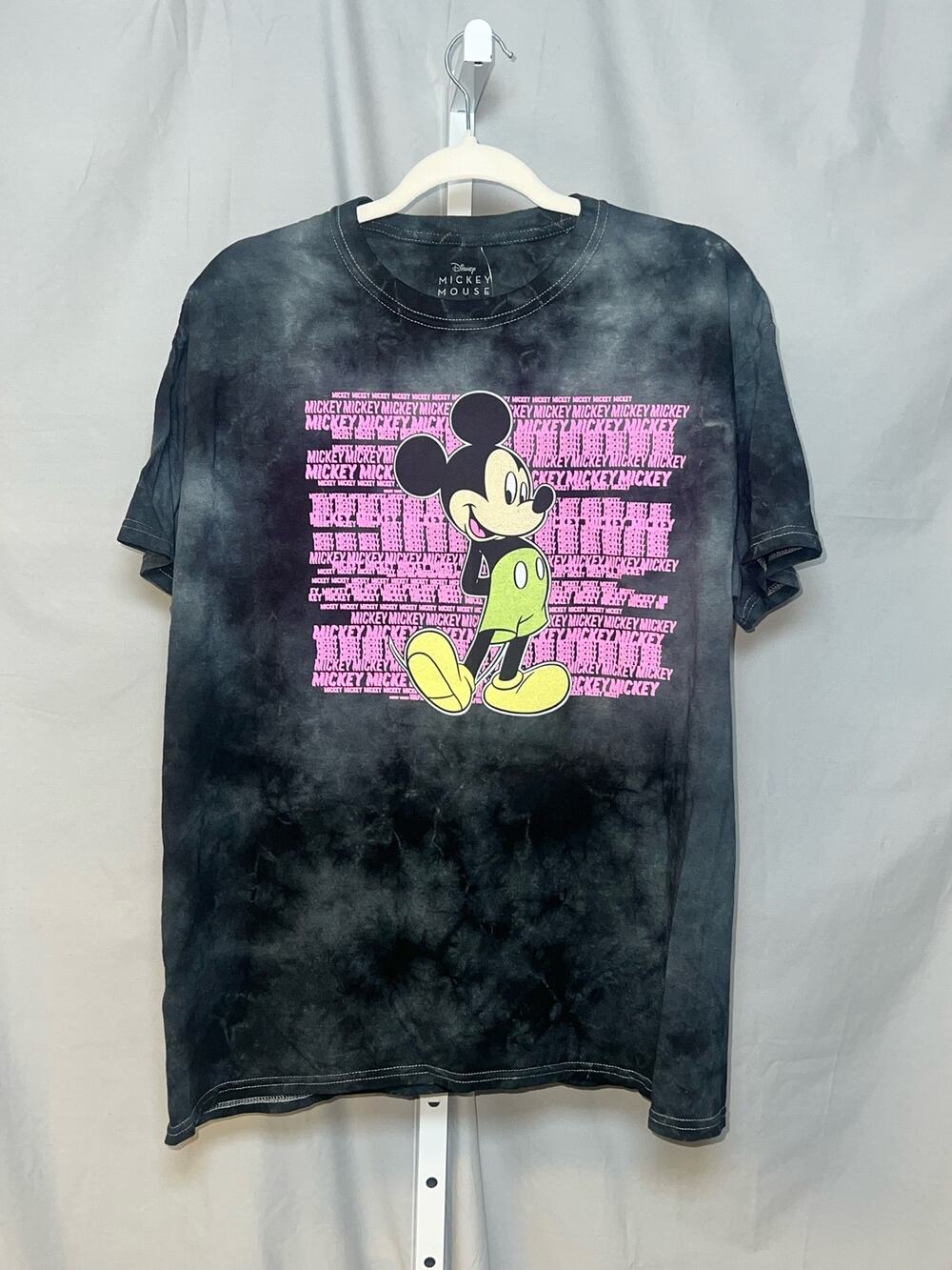 Disney Mickey Mouse t-shirt size L